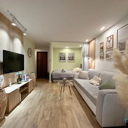 Apartament Boho - 10 Min To Old Town Gdansk,pkp & Shopping Mall