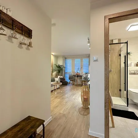 Boho - 10 Min To Old Town Gdansk,pkp & Shopping Mall Апартаменти